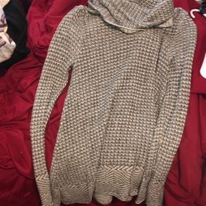 Long sleeve turtle neck sweater